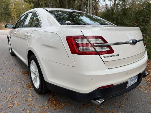 2016 Ford Taurus SEL
