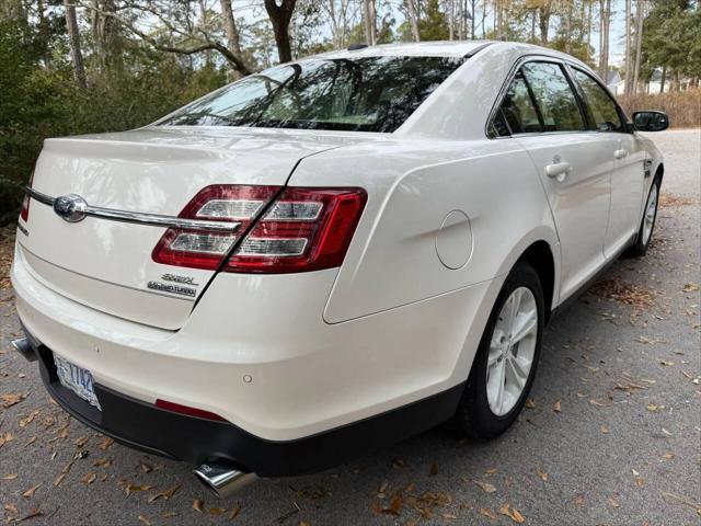 2016 Ford Taurus SEL