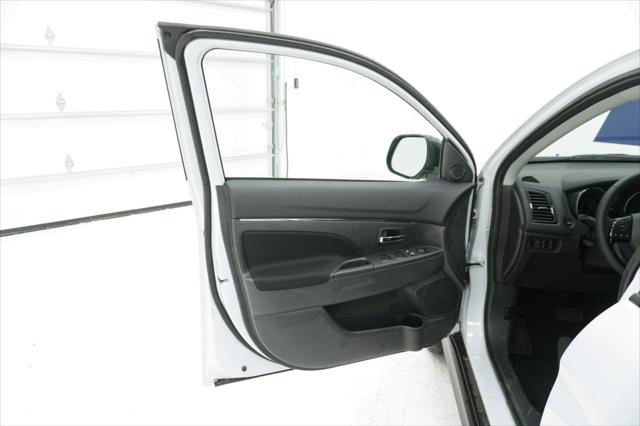 2026 Mitsubishi Outlander Sport 2.0 LE