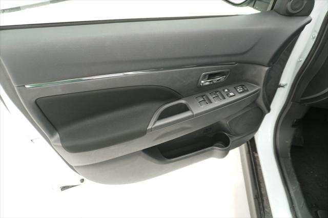 2026 Mitsubishi Outlander Sport 2.0 LE
