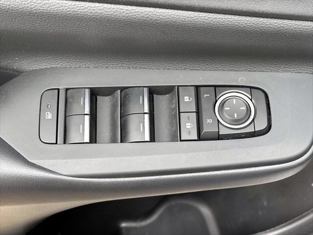 2024 Toyota Prius Prime XSE [13]