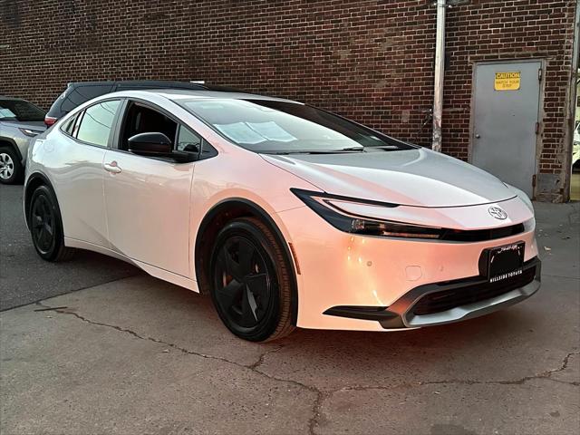 2024 Toyota Prius Prime SE [4]