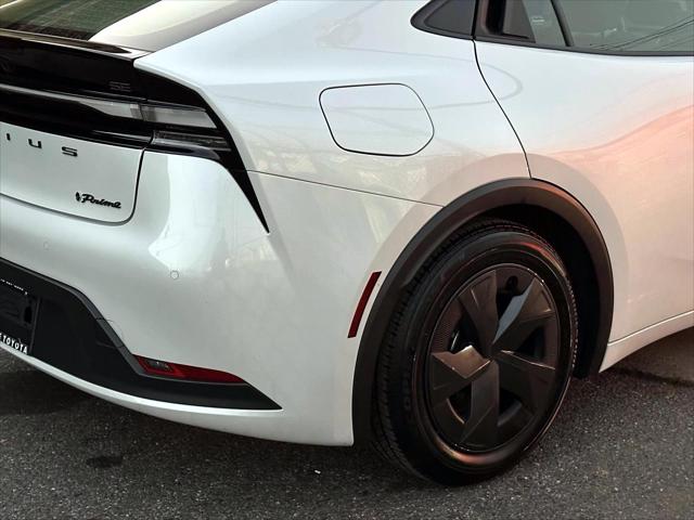 2024 Toyota Prius Prime SE [9]