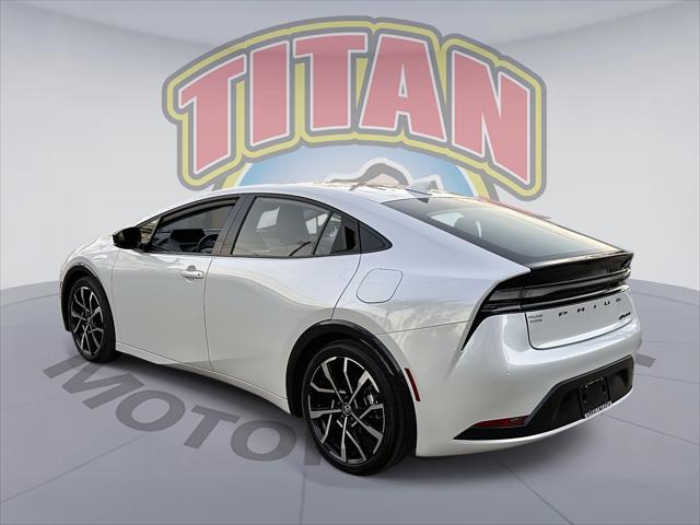 2024 Toyota Prius Prime XSE [2]