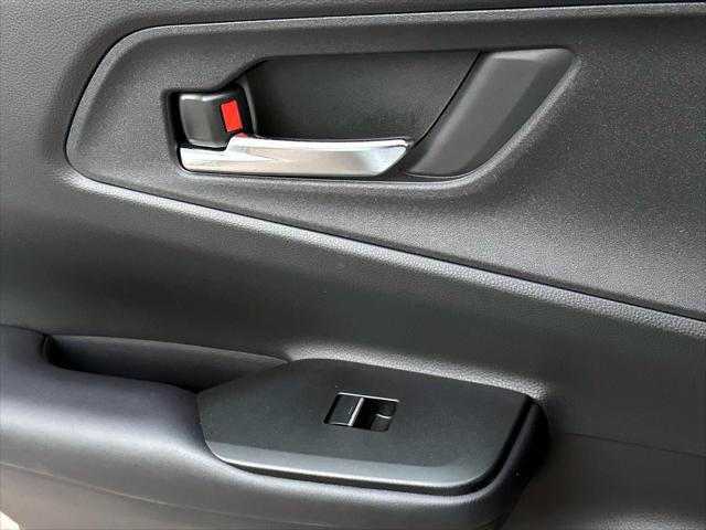 2024 Toyota Prius Prime XSE [18]