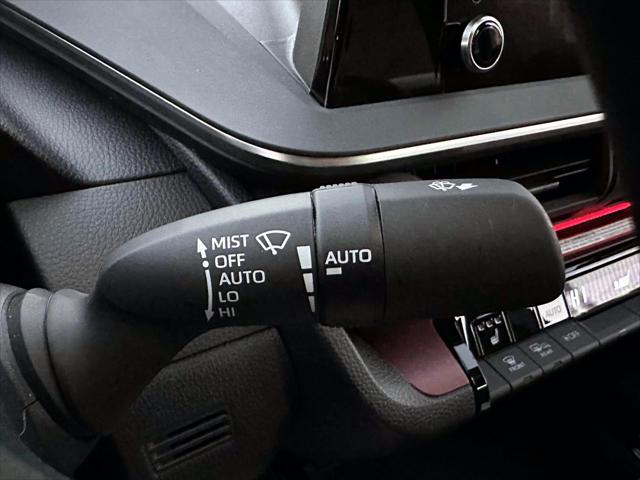 2024 Toyota Prius Prime XSE [25]