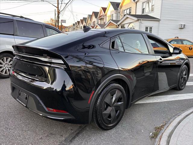 2024 Toyota Prius Prime SE [4]