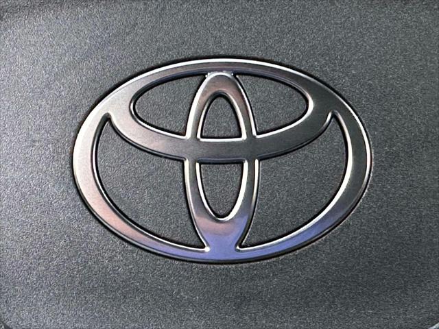 2024 Toyota Prius Prime SE [21]