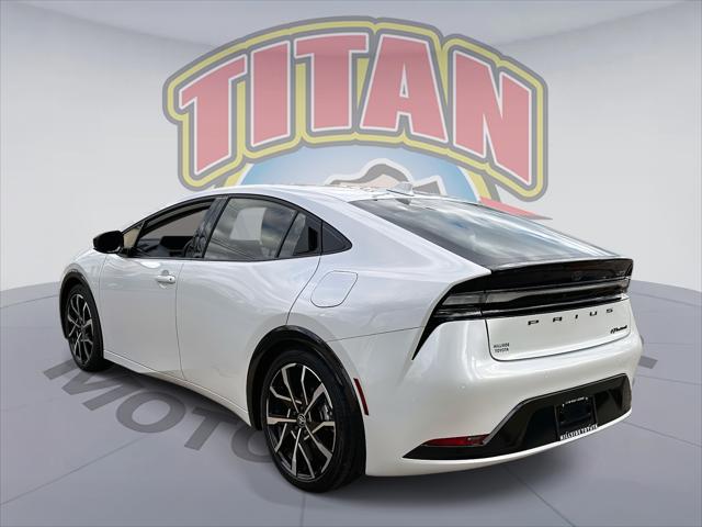 2024 Toyota Prius Prime XSE [2]