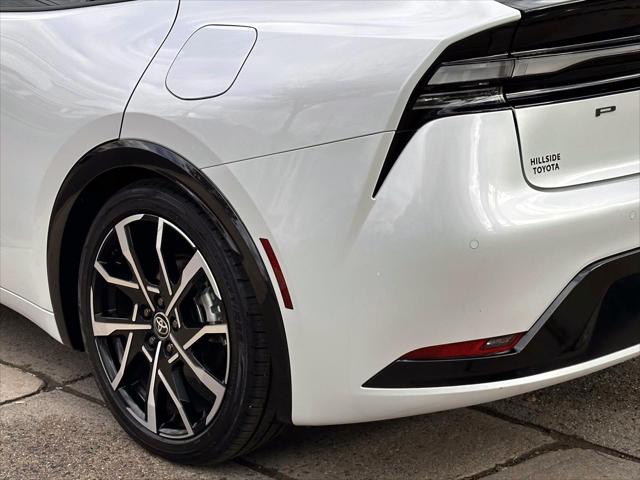 2024 Toyota Prius Prime XSE [9]