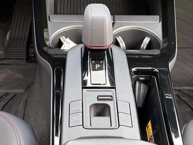 2024 Toyota Prius Prime XSE [18]