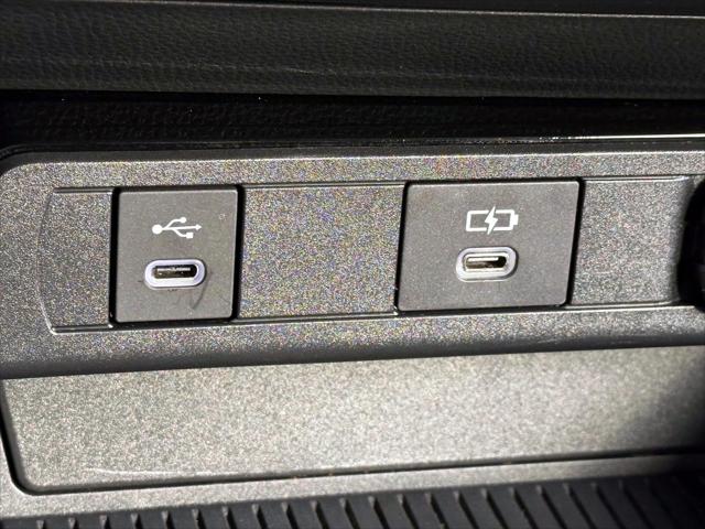 2024 Toyota Prius Prime XSE [25]