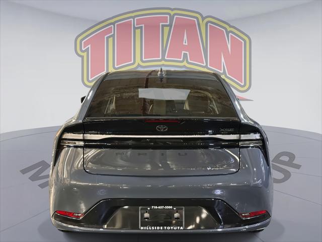 2024 Toyota Prius Prime XSE [3]