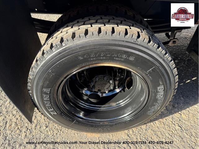 2004 GMC 5500 Truck