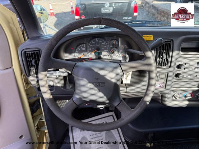 2004 GMC 5500 Truck