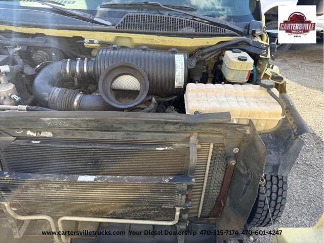 2004 GMC 5500 Truck