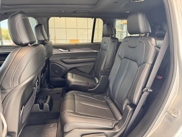 2025 Jeep Grand Cherokee L Limited 4x4