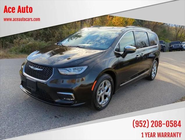 2023 Chrysler Pacifica Limited for sale in Jordan, MN