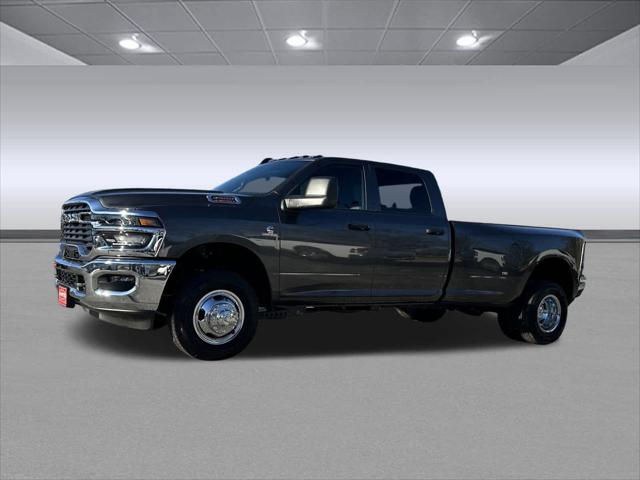 2026 RAM Ram 3500 RAM 3500 TRADESMAN CREW CAB 4X4 8 BOX