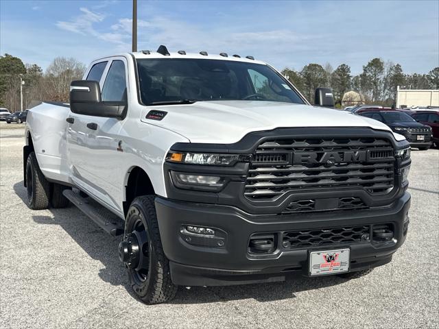 2026 RAM Ram 3500 RAM 3500 TRADESMAN CREW CAB 4X4 8 BOX