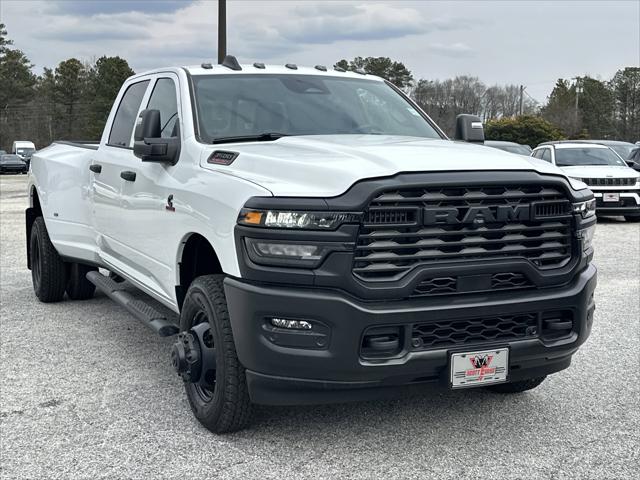 2026 RAM Ram 3500 RAM 3500 TRADESMAN CREW CAB 4X4 8 BOX