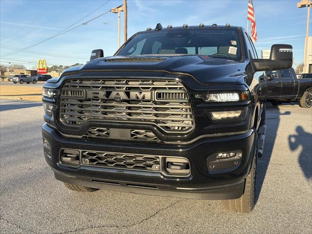 2026 RAM Ram 2500 RAM 2500 BLACK EXPRESS CREW CAB 4X4 64 BOX