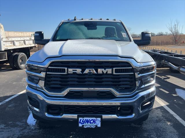 2026 RAM Ram 3500 Chassis Cab RAM 3500 TRADESMAN CHASSIS REGULAR CAB 4X4 84 CA