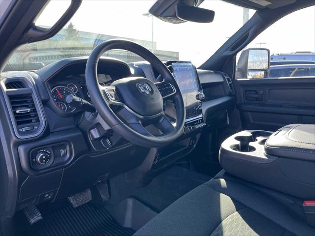 2026 RAM Ram 3500 RAM 3500 TRADESMAN CREW CAB 4X4 64 BOX