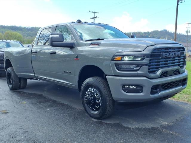 2026 RAM Ram 3500 RAM 3500 BIG HORN CREW CAB 4X4 8 BOX