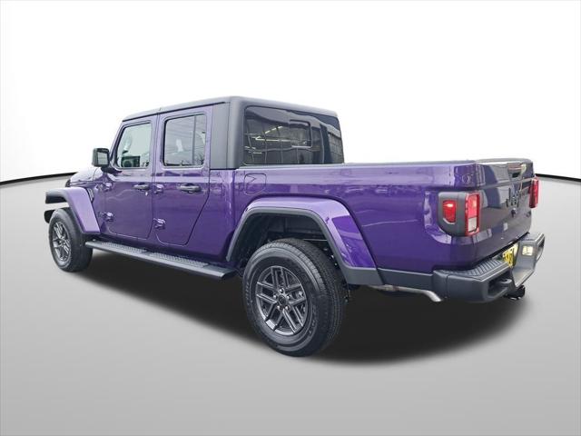 2026 Jeep Gladiator GLADIATOR SPORT S 4X4