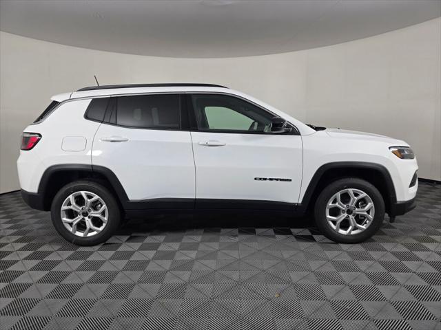 2026 Jeep Compass COMPASS LATITUDE 4X4