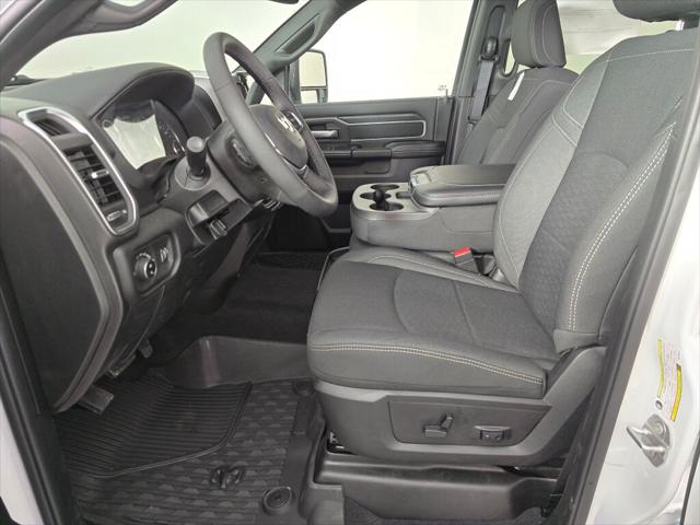 2026 Ram 3500 Big Horn Crew Cab 4x4 6'4" Box