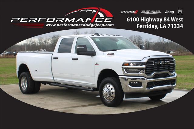 2026 RAM Ram 3500 RAM 3500 TRADESMAN CREW CAB 4X4 8 BOX