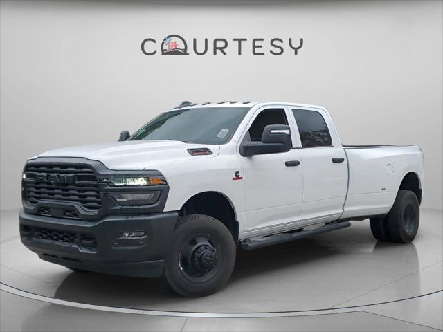 2026 RAM Ram 3500 RAM 3500 TRADESMAN CREW CAB 4X4 8 BOX