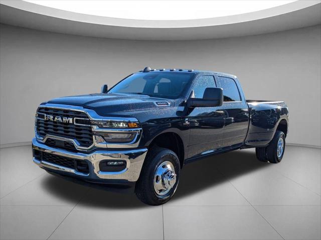 2026 RAM Ram 3500 RAM 3500 TRADESMAN CREW CAB 4X4 8 BOX