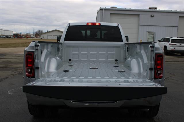 2026 Ram 3500 Tradesman Crew Cab 4x4 8' Box