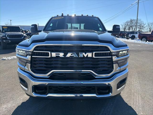 2026 RAM Ram 3500 RAM 3500 TRADESMAN CREW CAB 4X4 8 BOX