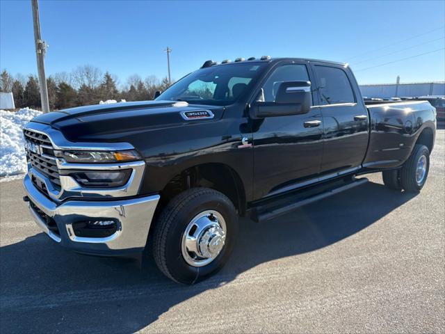 2026 RAM Ram 3500 RAM 3500 TRADESMAN CREW CAB 4X4 8 BOX