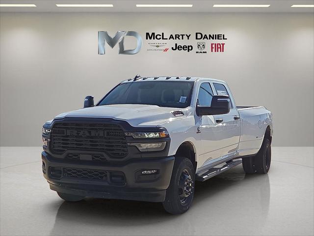 2026 RAM Ram 3500 RAM 3500 TRADESMAN CREW CAB 4X4 8 BOX