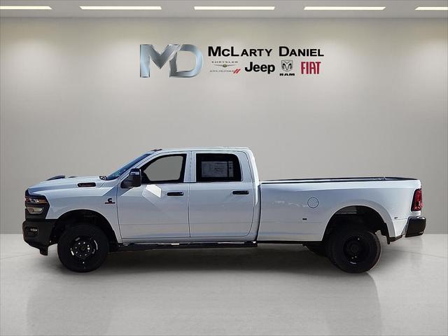 2026 RAM Ram 3500 RAM 3500 TRADESMAN CREW CAB 4X4 8 BOX