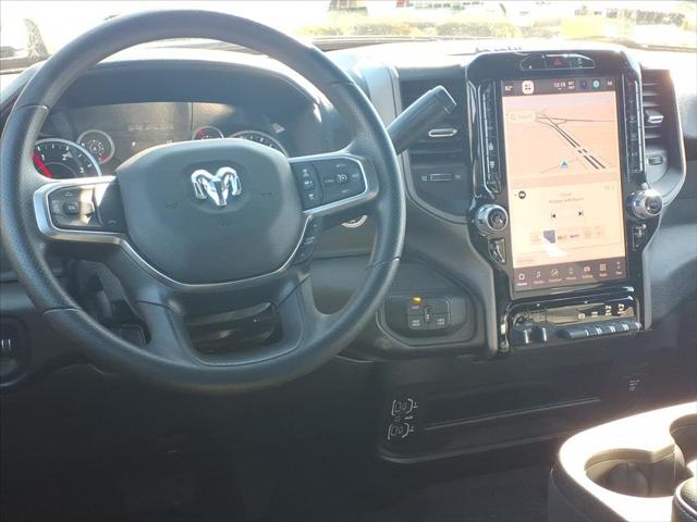 2026 RAM Ram 3500 RAM 3500 TRADESMAN CREW CAB 4X4 8 BOX