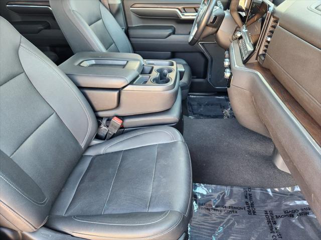 2022 GMC Sierra 1500 2WD Crew Cab Short Box SLT