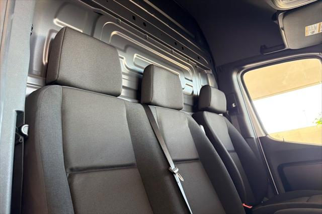 2026 Mercedes-Benz Sprinter Cargo Van Standard Roof 4-Cyl Diesel HO