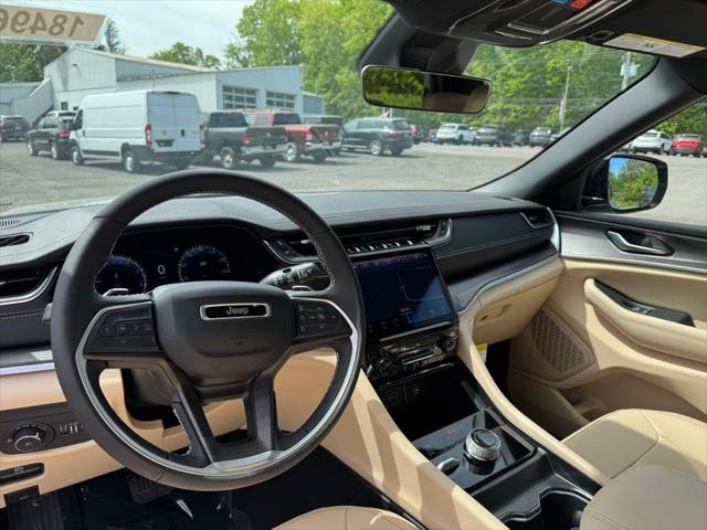 2025 Jeep Grand Cherokee Limited 4x4
