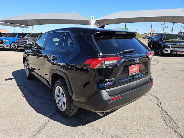 2024 Toyota RAV4 LE 2024 Toyota RAV4 LE