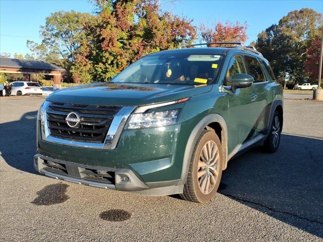 2022 Nissan Pathfinder Platinum 2WD 2022 Nissan Pathfinder Platinum 2WD