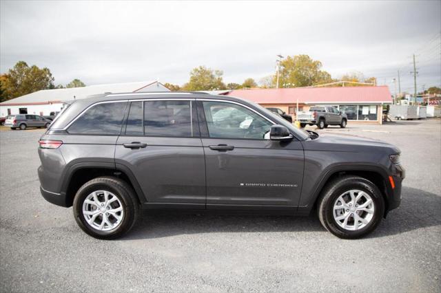 2023 Jeep Grand Cherokee Limited 4x4 2023 Jeep Grand Cherokee Limited 4x4