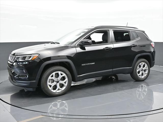 2025 Jeep Compass Latitude 4x4 2025 Jeep Compass Latitude 4x4
