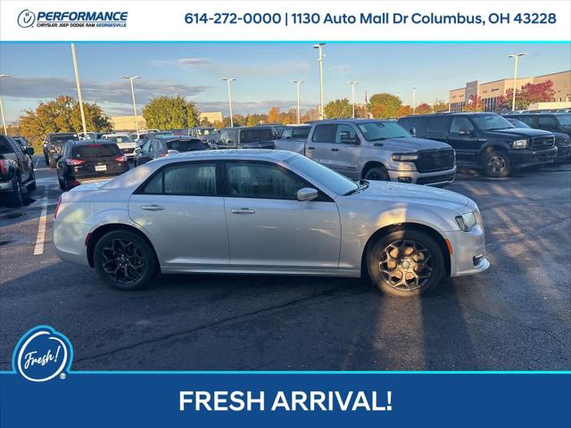 2023 Chrysler 300 Touring-L AWD