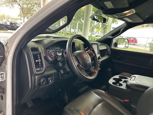 2022 RAM 3500 Tradesman Crew Cab 4x4 8 Box